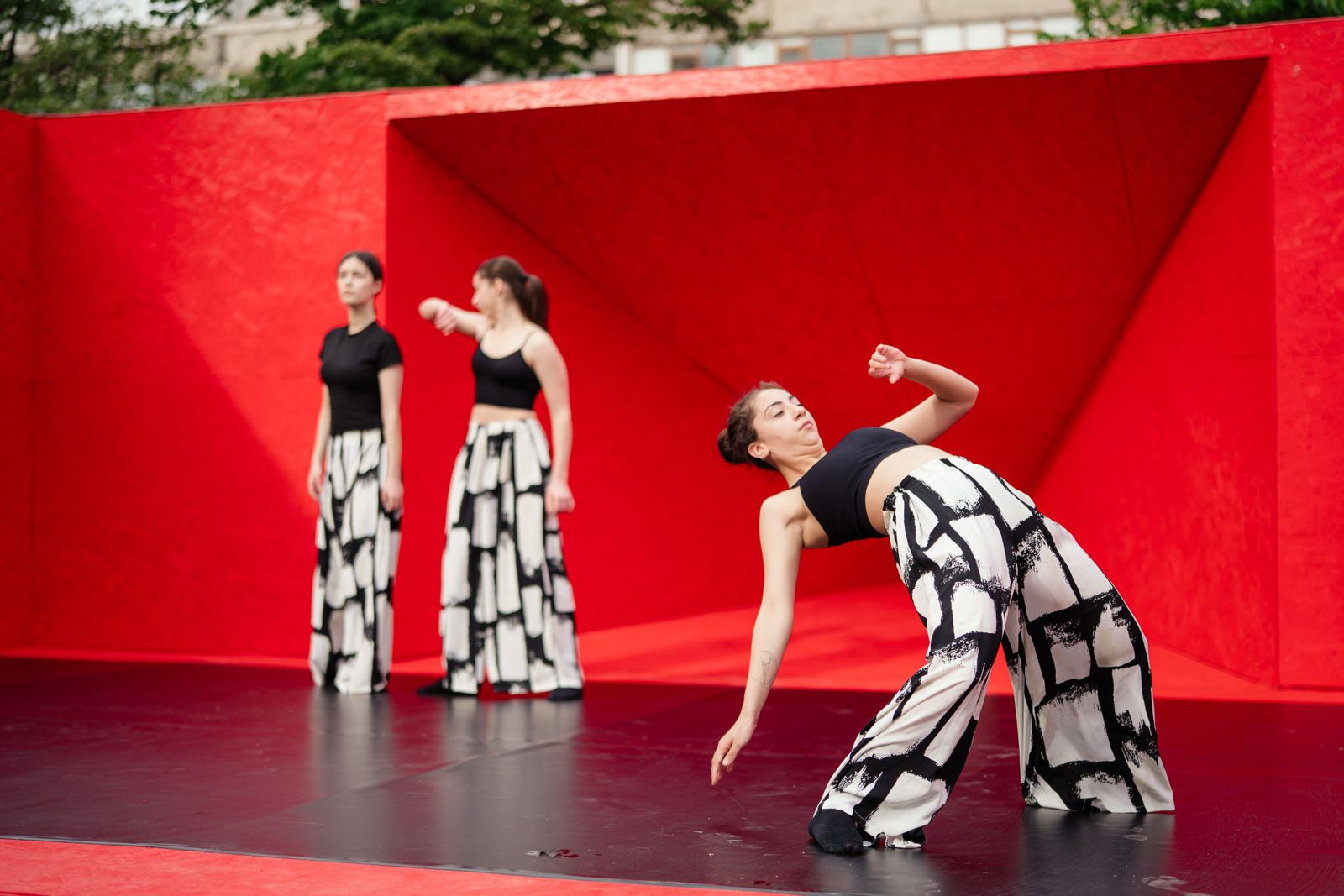 A început Romanian Creative Week, la București. Weekend dominat de arte vizuale, filme și dans, alături de unii dintre cei mai importanți artiști ai momentului