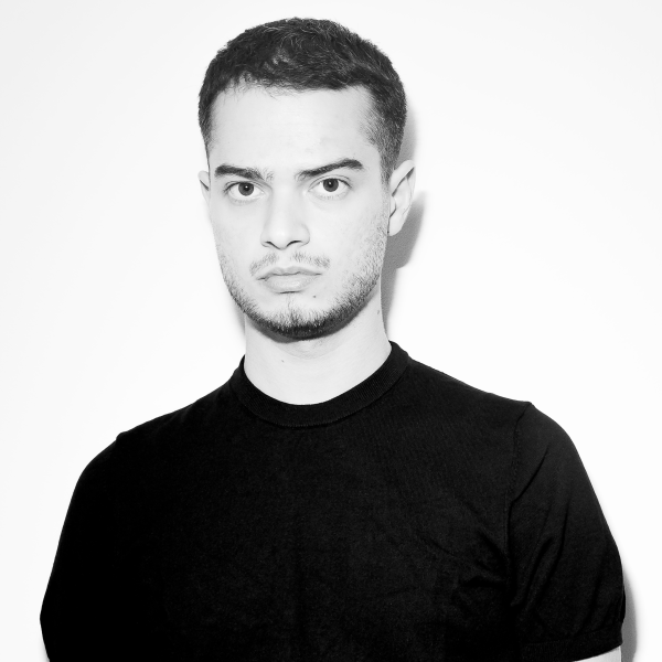 Darius Iova